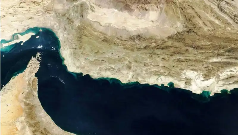 ABD-Iran Gerginliği: Hürmüz Boğazı'nda Mayın Tehdidi Gerçek mi?