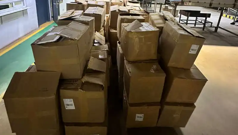 Kargo Şirketi Deposunda Gizli Kaçak Tütün Operasyonu: Gerçekler Ortaya Çıktı