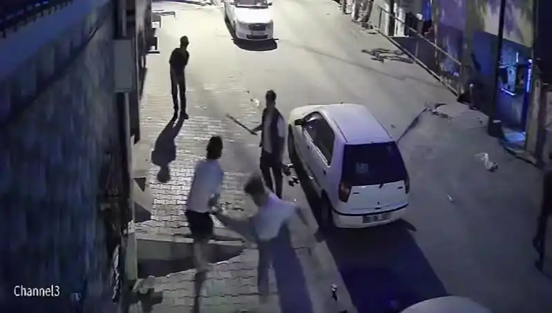 Başakşehir’de Taşlı Sopalı Kavga: Sokaklar Savaş Alanına Döndü