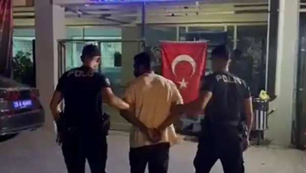 İzmir’de 18 Yıl 9 Aylık Firari Uyuşturucu Sanığı Sonunda Yakalandı
