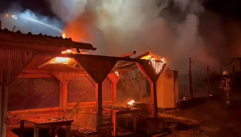 Şile’de Gözleme Restoranı Yangını: Altı Mekan Küller İçinde Kaldı