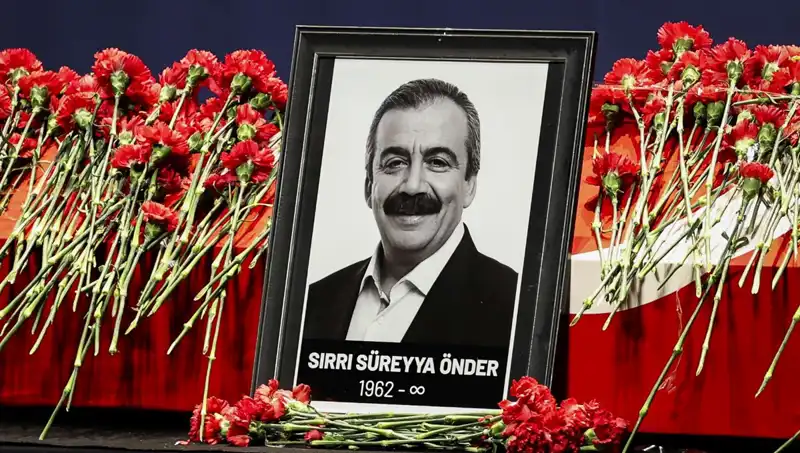 Meclis'te Sırrı Süreyya Önder Anması: Hatıralar, Sözler ve Duygusal Anlar