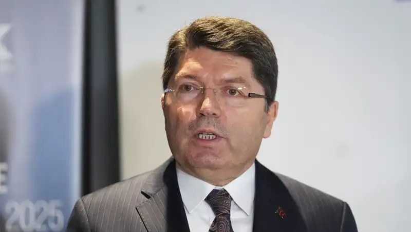 CHP'ye Kayyum İddiaları: Gerçekler ve Asılsız Haberlerin Ardındaki Tartışmalar