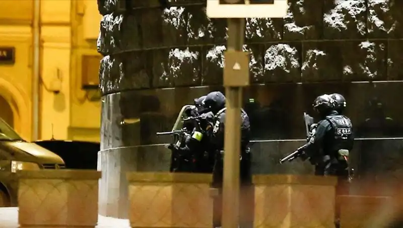 Rusya'da Şok Edici Silahlı Saldırı: Çatılardan Rastgele Ateş Açıldı