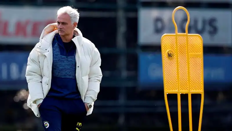 Fatura Mourinho'ya: Futbolda Şok Edici Gelişmeler ve Yeni Yüzleşmeler