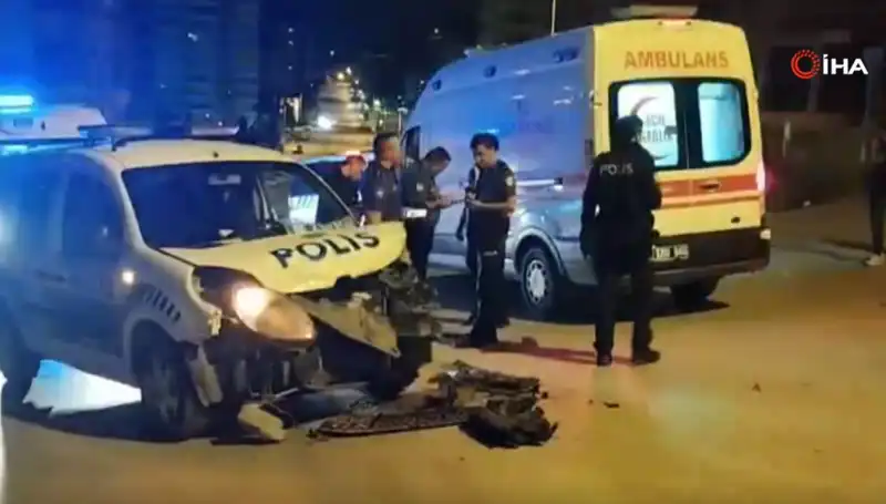 Ankara'da Polis Aracı ve Hafif Ticari Araç Çarpıştı: Olayın Detayları