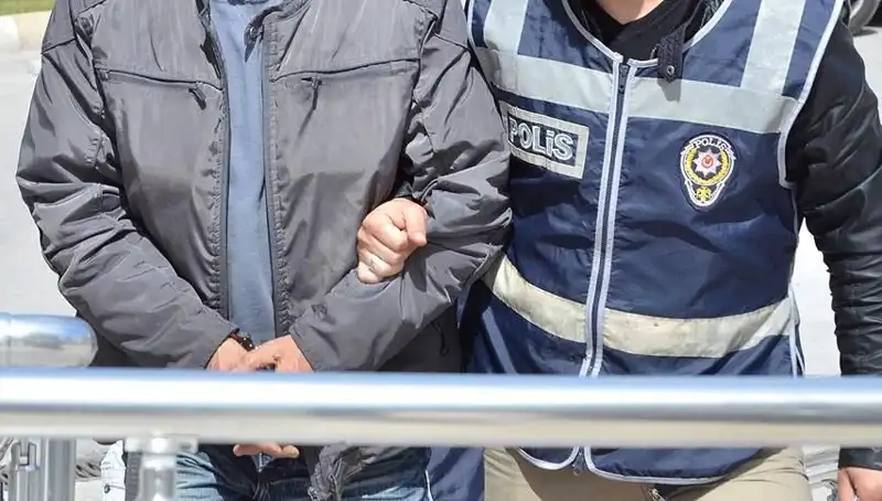 Bursa'da Uyuşturucu Operasyonu: Sokağa Uyuşturucu Süren Kişiye Gözaltı!